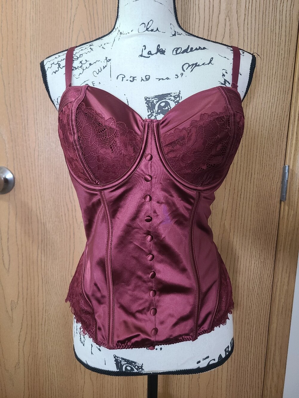 Torrid Curve Burgundy Lace Satin Button Tie Up Corset Top Bustier Bra Lingerie